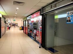 Lucky Plaza (D9), Shop House #498772151